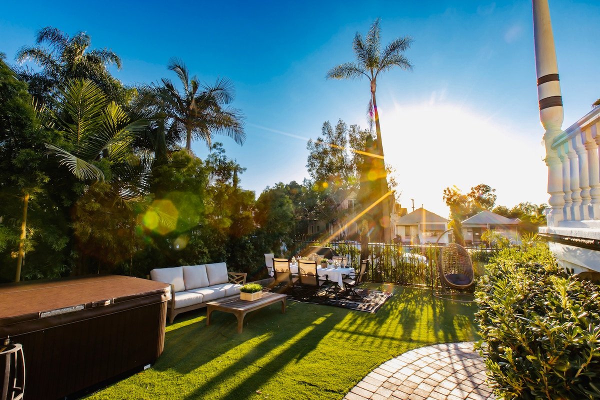 STUNNING MANSION THE BEST LOCATION & AMENITIES gallery image 3