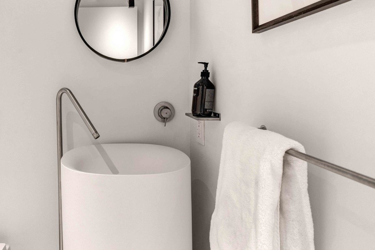 Ski In, Sauna, View, Firepit | By InvitedHome gallery image 4