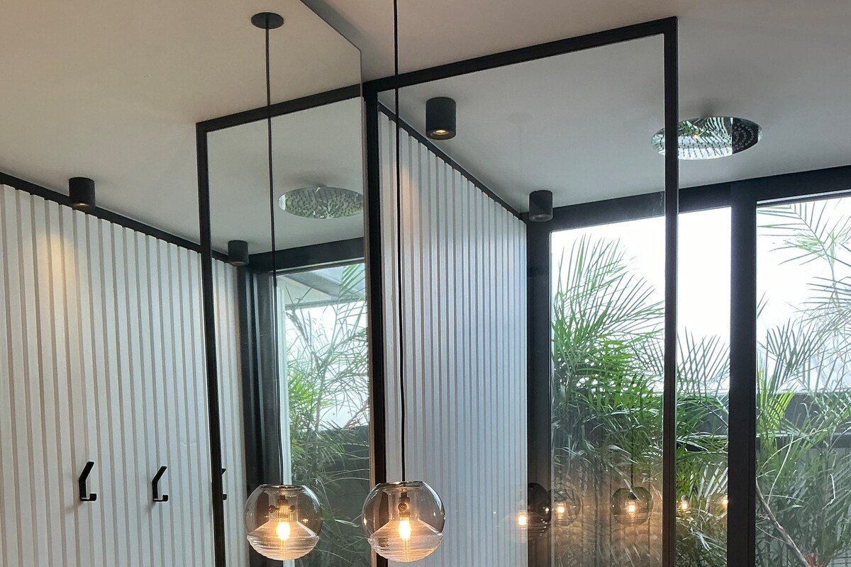 Valentina gallery image 4