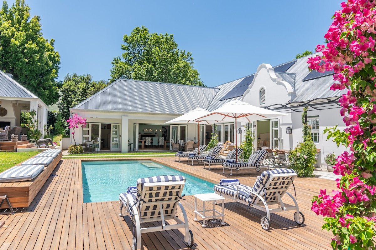 Hohenhort Villa – heated pool -back up power gallery image 4