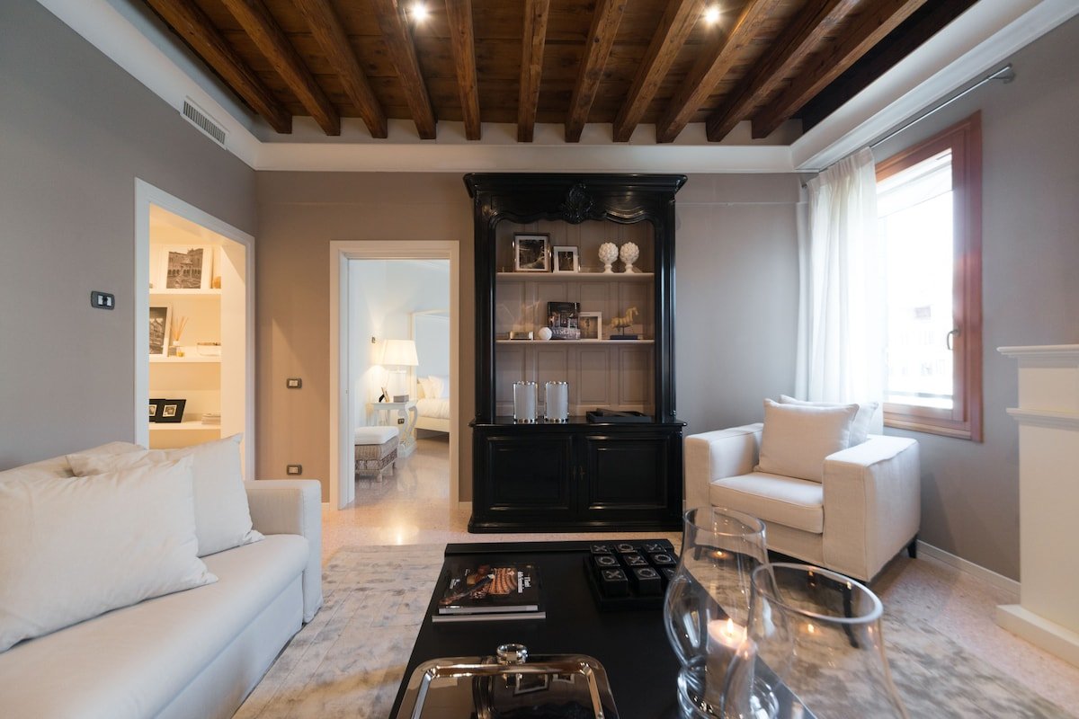 Most Charming Venice gallery image 4