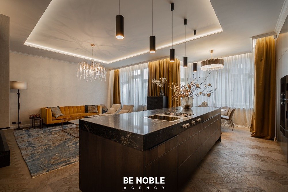 Luxury OLD Town 3BD Apartment gallery image 3