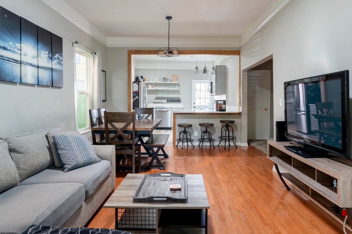 Urban Retreat-Sauna-Craftsman-Pets-Backyard