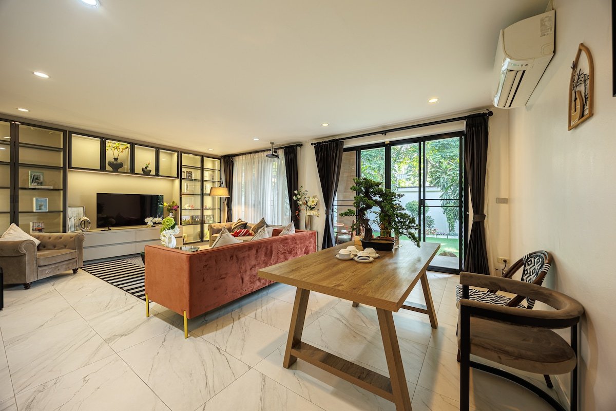 Bangkok manor one，Sukhumvit 5卧5卫超大庭院泳池别墅 订满三天以上送接机 gallery image 5