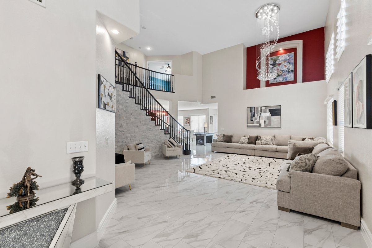 The Hera | 6 Bedrooms 4 Baths | 15 Mins to Strip