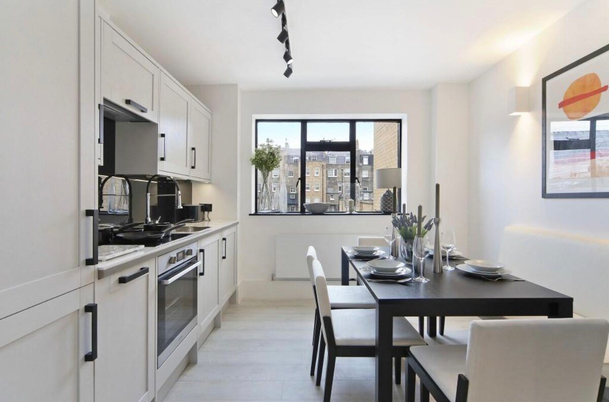 Marylebone Marble Arch Central London 3 Bed Apt gallery image 4