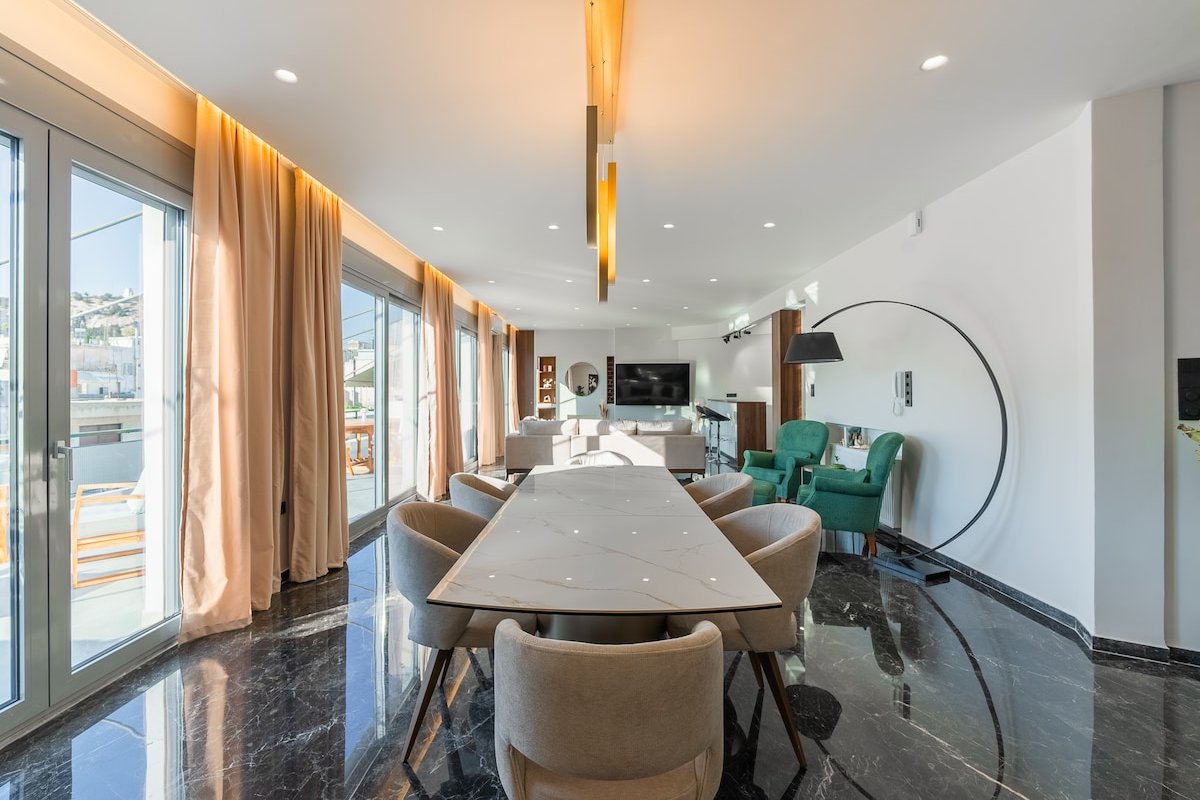 Luxury 4Bdrm Penthouse near Acropolis gallery image 3