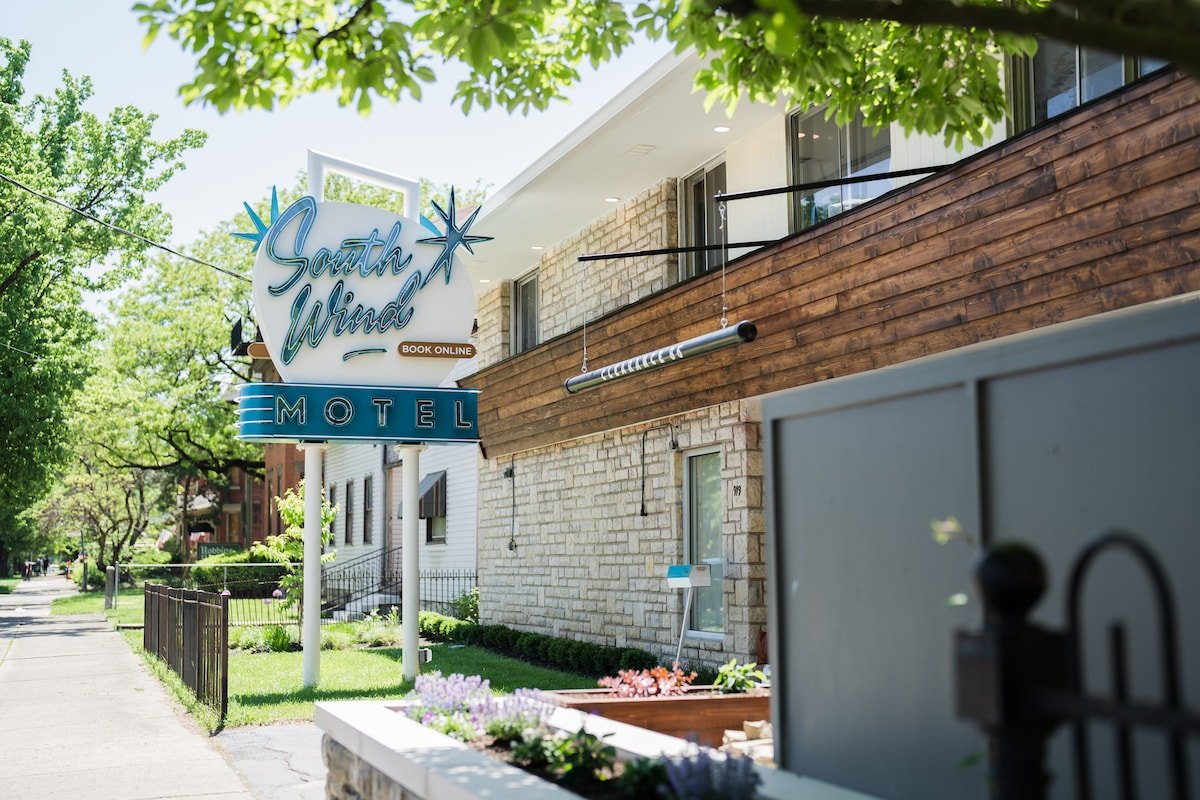 Mayor’s Suite @ South Wind Motel gallery image 2