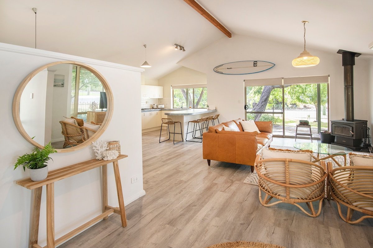 Beachfront Haven, Boat parking gallery image 2