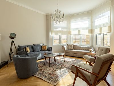 Kolonaki Chic Haven – A Downtown Retreat