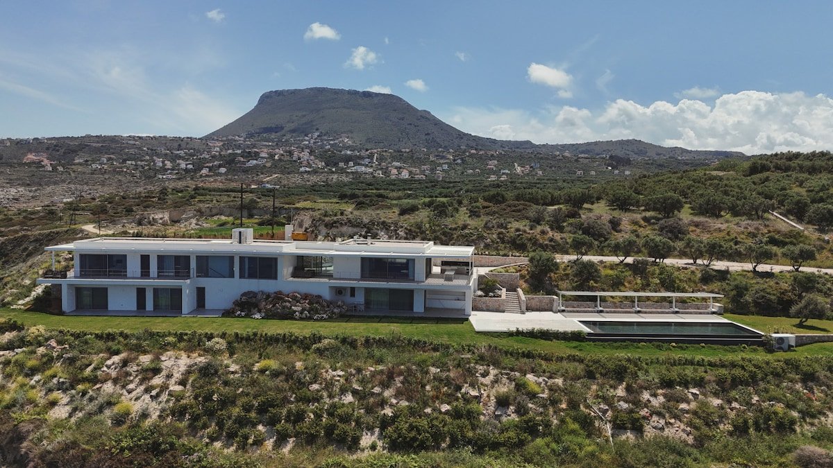 Villa 1206-Luxury Designer Villa gallery image 4