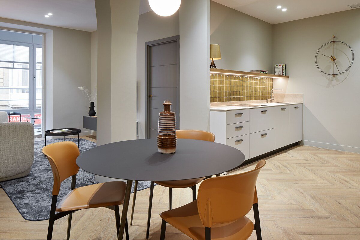 Azoka Suite by FeelFree Rentals gallery image 5