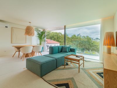 The Aquamarine – Luxury Duplex – Pool + City View