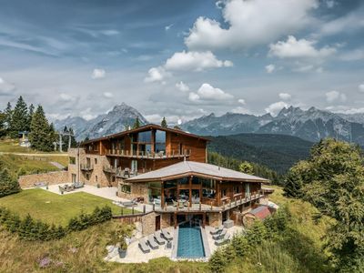 Luxuriöse Wohnwelt “Panoramaperle” im Chalet G12