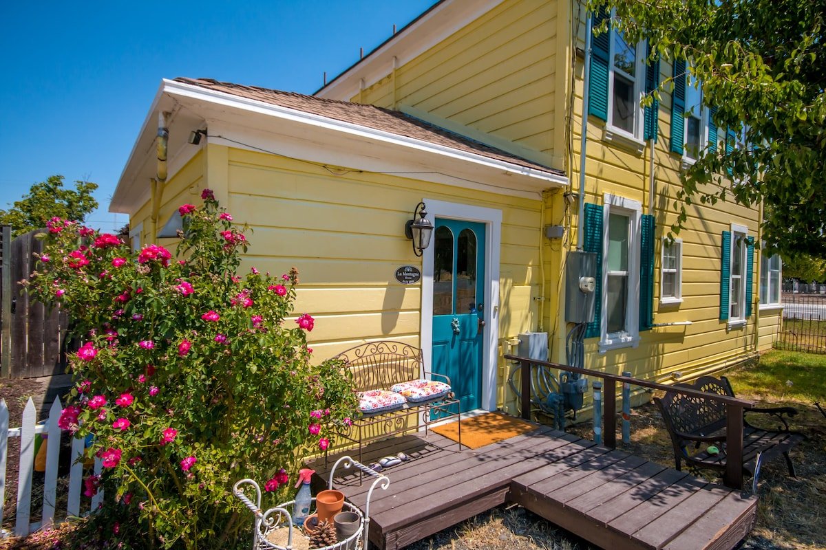 Historic House 4BR/2B – 2500 sqft gallery image 3