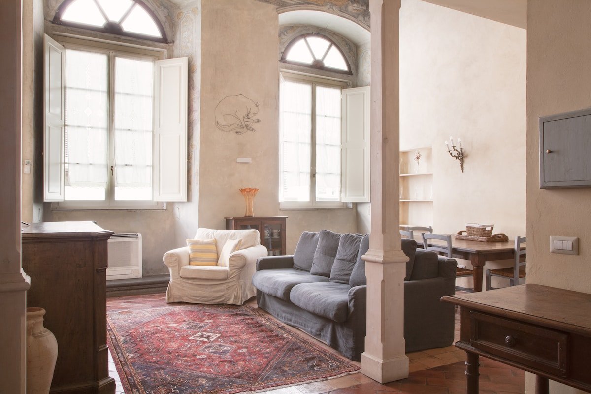 Berardi Palace Apartments gallery image 2