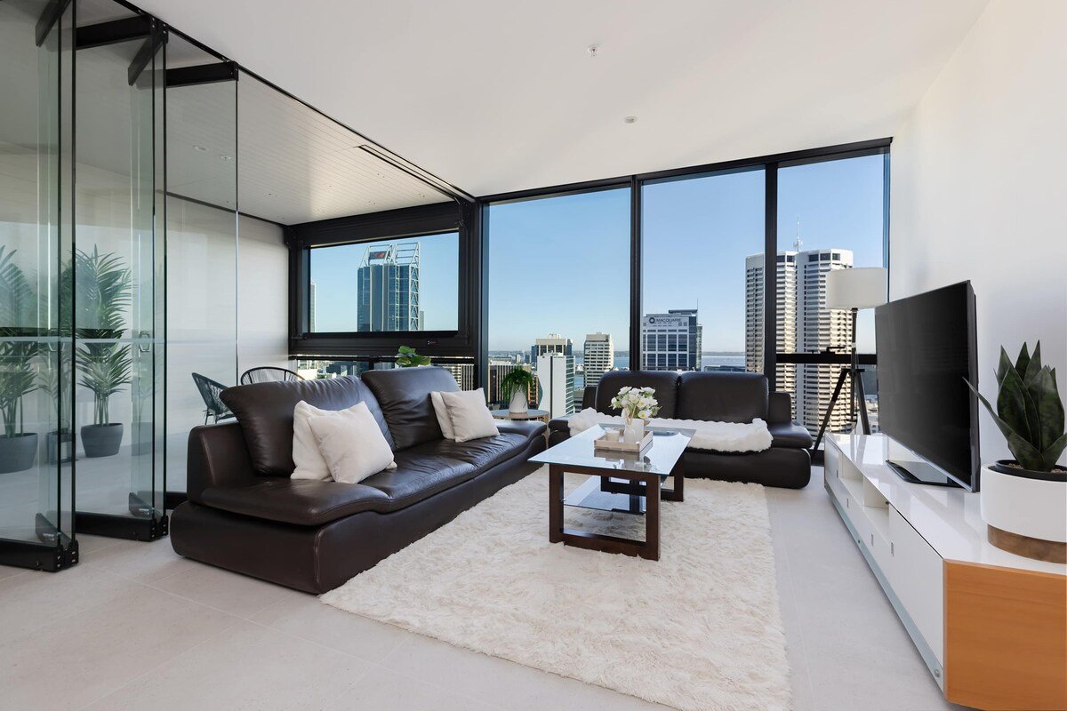 Luxury Perth Hub | Walk to RAC Arena & City gallery image 3