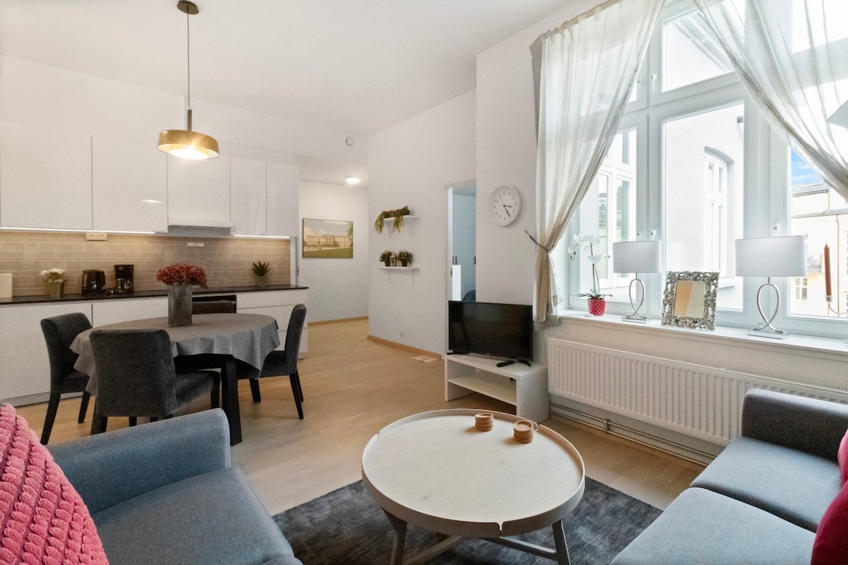 Spacious 3BR Apt in Frogner 2 WCs + Indoor Parking gallery image 3