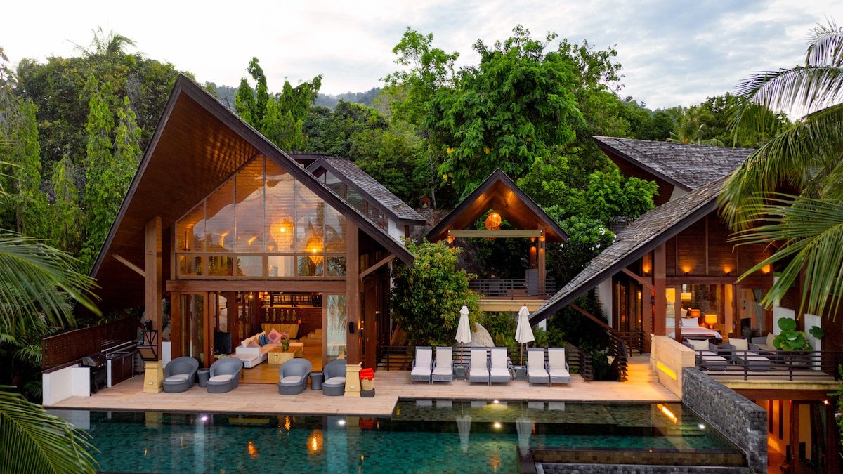 Baan Hinta: Full Service, Private Chef, Beachfront