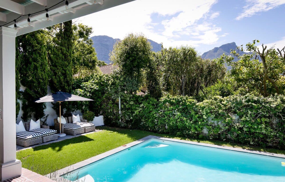 Luxury Mountain View Villa gallery image 3