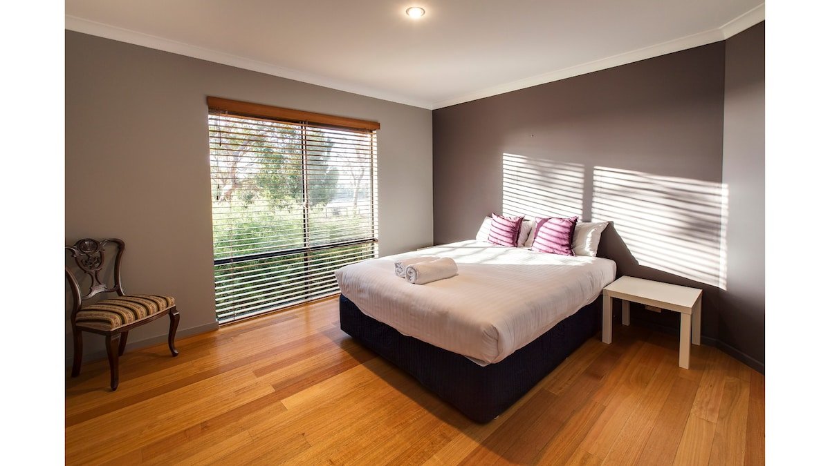 Roo-topia at Chez Nous—A Yallingup Sanctuary gallery image 5