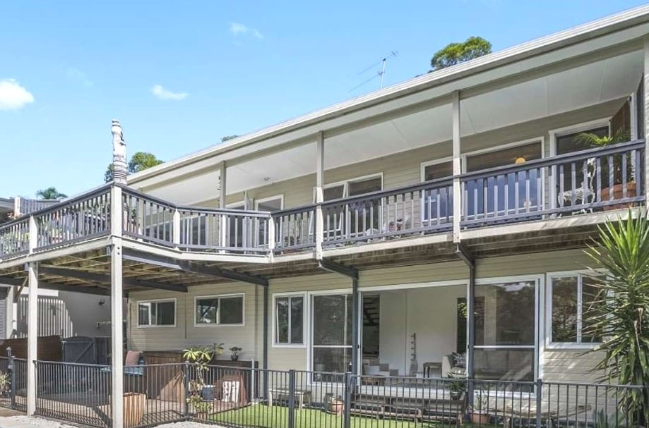 Entire Sundrenched Retreat Style Home with 9M Pool gallery image 3