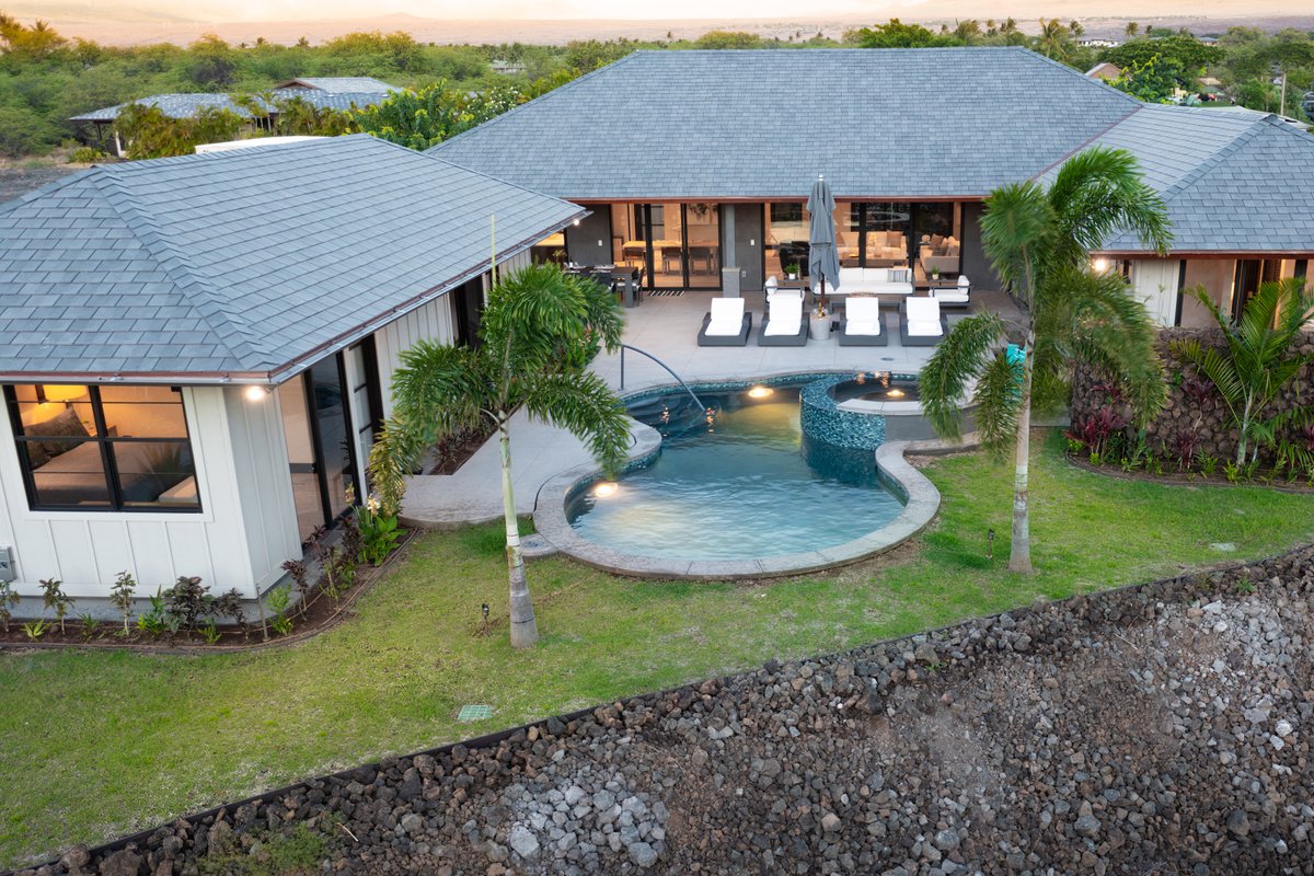 New Luxury Home w/ Private Pool & Spa in Nohea