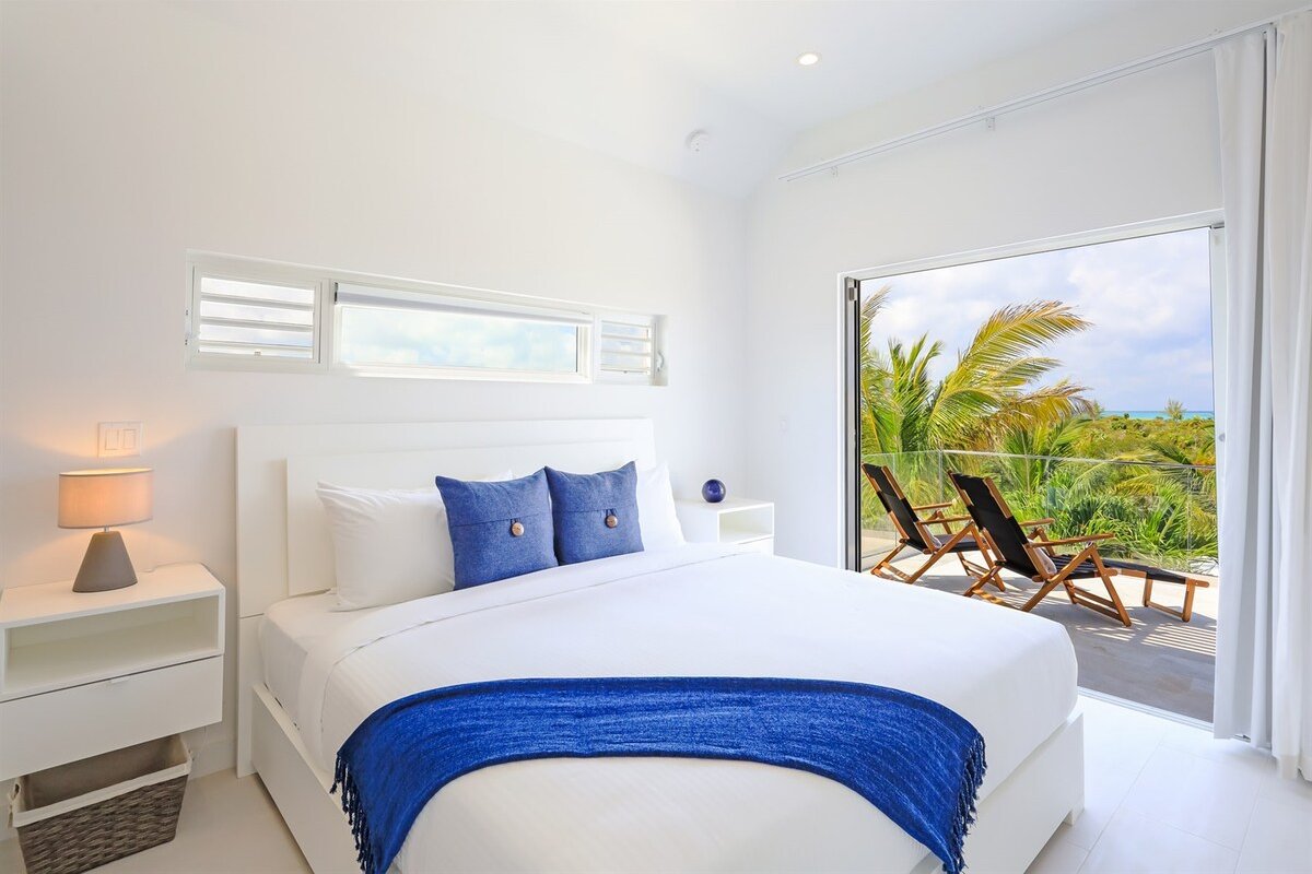 Unparalleled 21: Luxury Villa w/Pool & Golf Cart gallery image 5