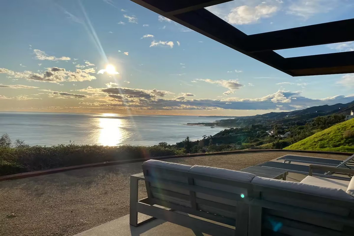 Panoramic Ocean Views, Designer MCM House + Studio