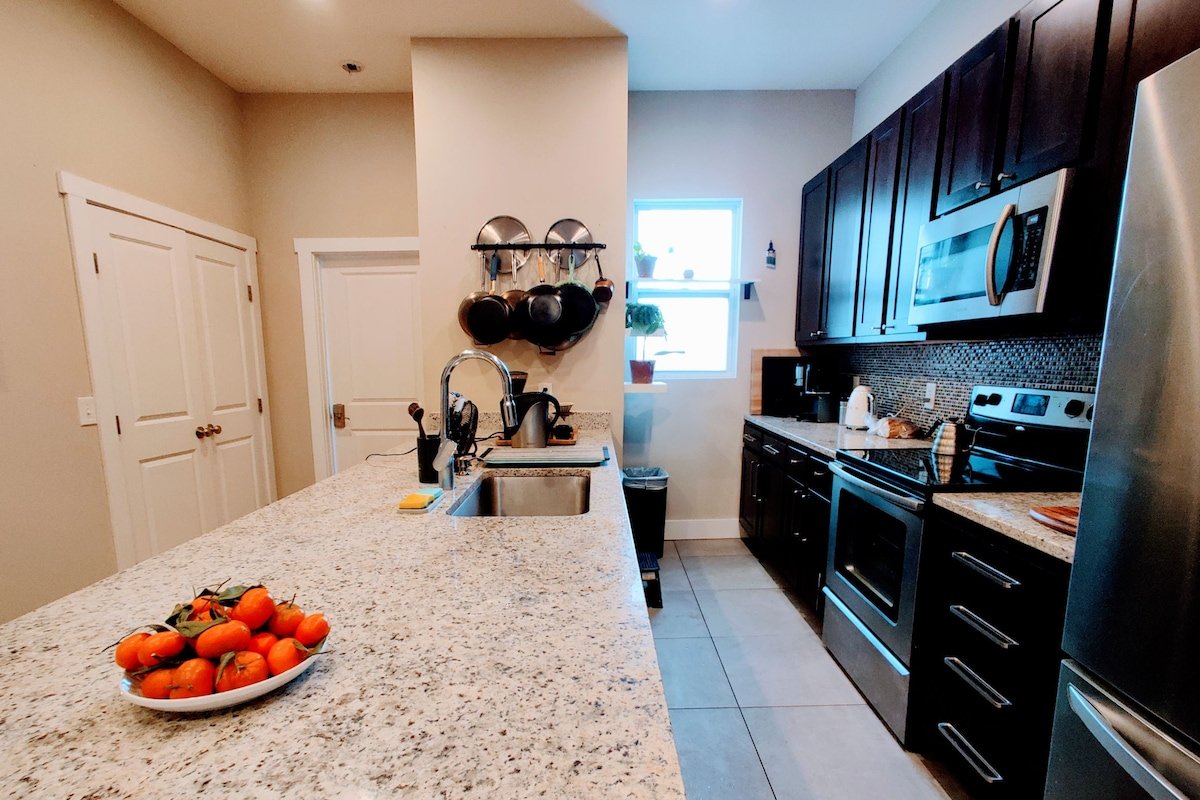 •The House on KING• Central CBUS, OSU Med, Dwntwn gallery image 2