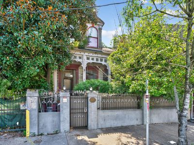 Haunted Marigny Mansion- 9 bedrooms!