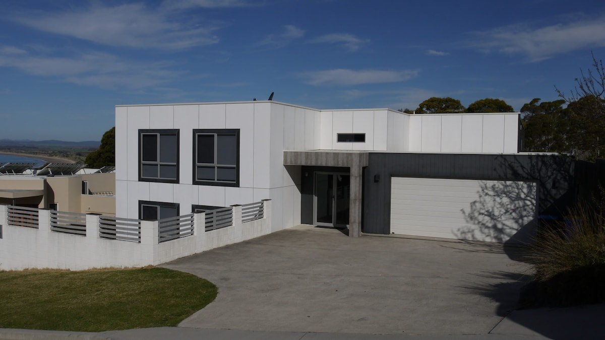 Spectacular Holiday Living gallery image 2