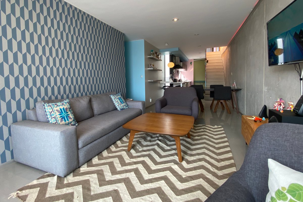 Penthouse, 2 Floors, 3 Private Decks, Pool, 3 bed