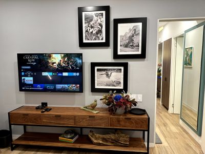 Luxe 2BR Apartment with Linear Park View!