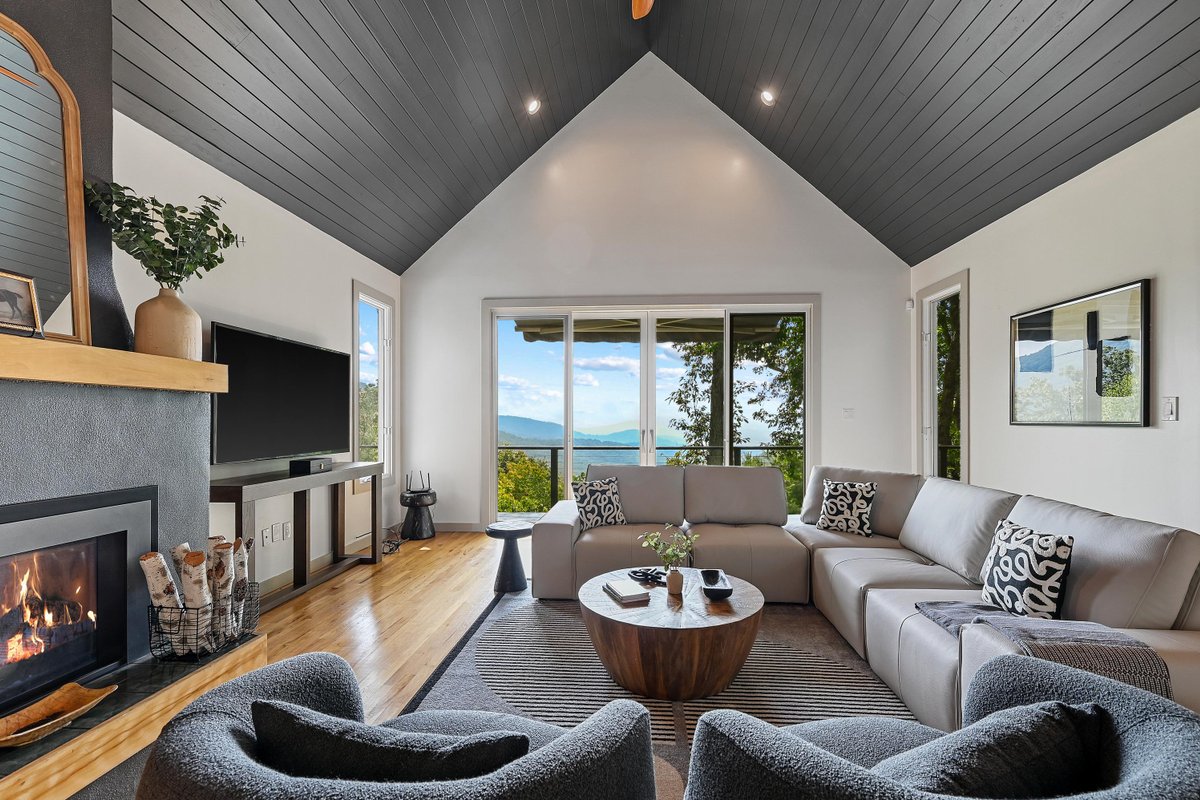 Five Bedroom Gameroom Hot Tub StarLink