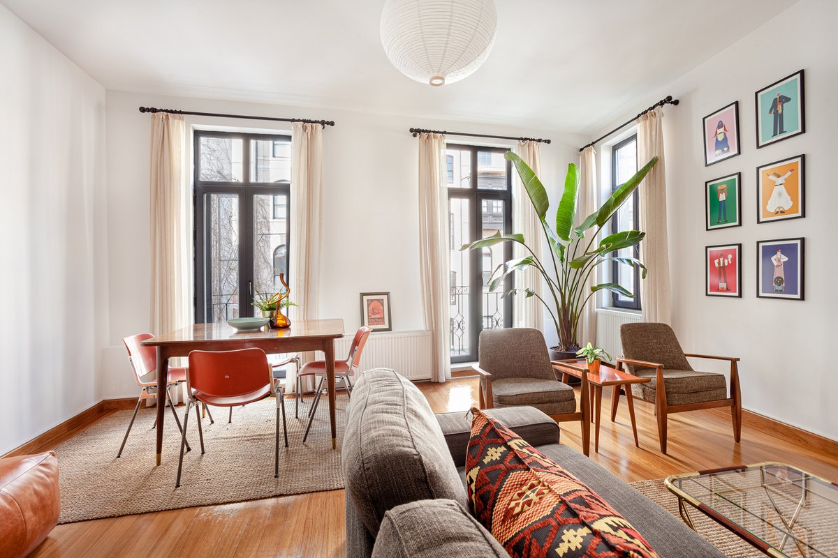 Sunny flat in iconic Galata, Ist