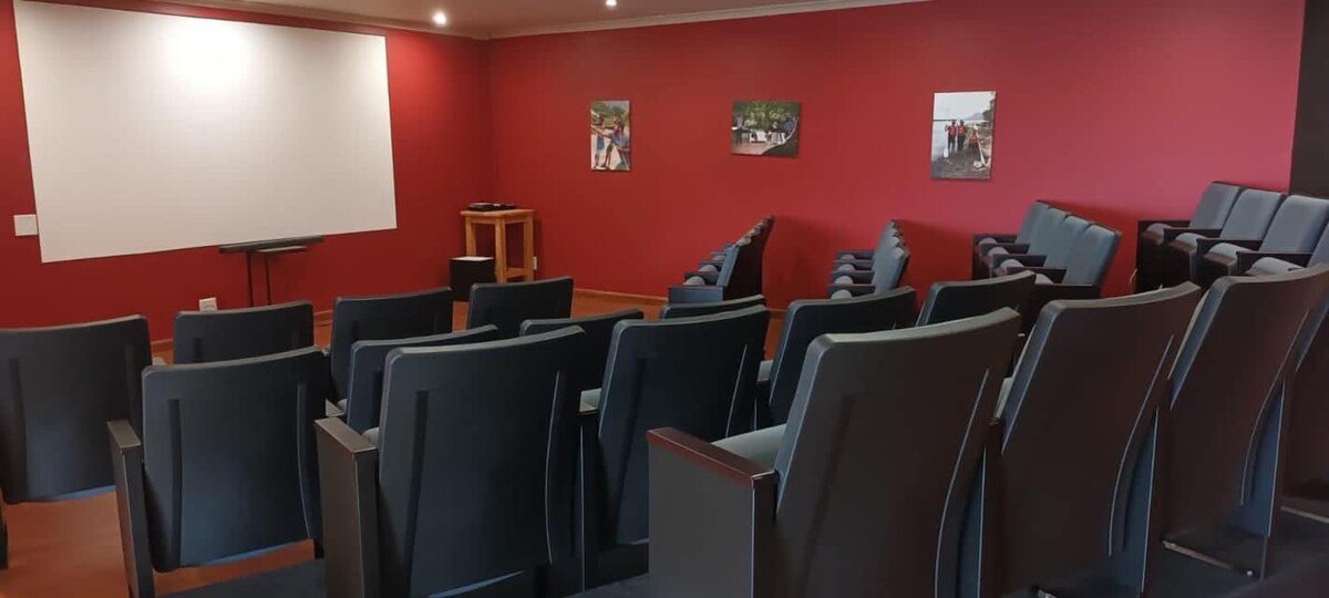 Somerset Retreat & Theatre gallery image 3