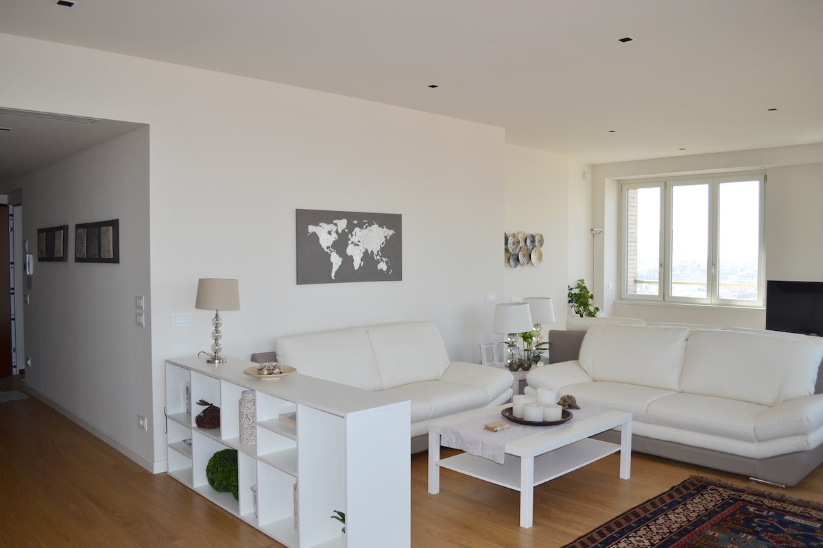 Mascagni Exclusive gallery image 3