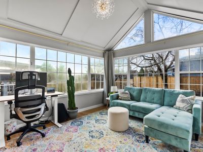 Modern 4BD home in Ballard with A/C, pet-friendly