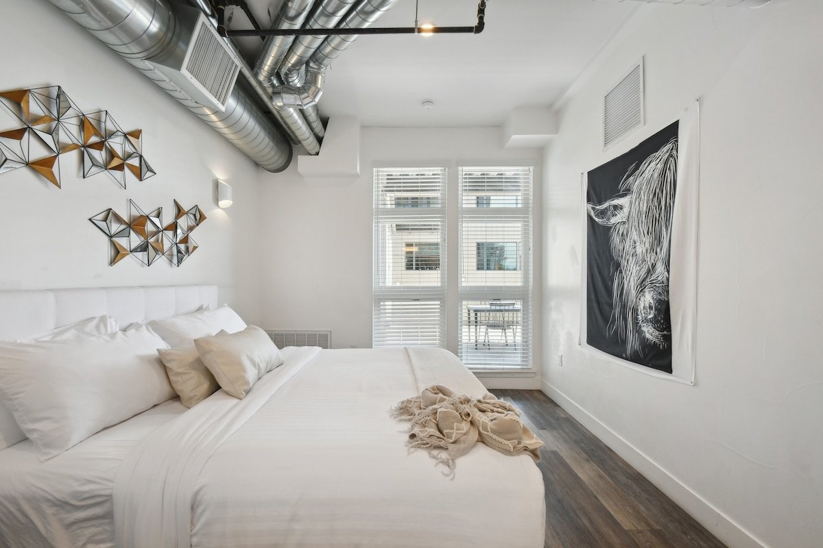 Cowboy Muse | RiNo Art Lofts gallery image 4