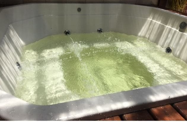 Penthouse w/Jacuzzi – Barbecue 200m from the Beach gallery image 3