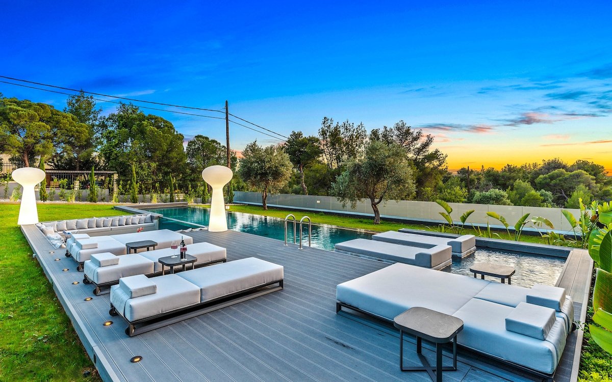 5′ to Chania City & Near to Beaches / Heated Pool gallery image 3