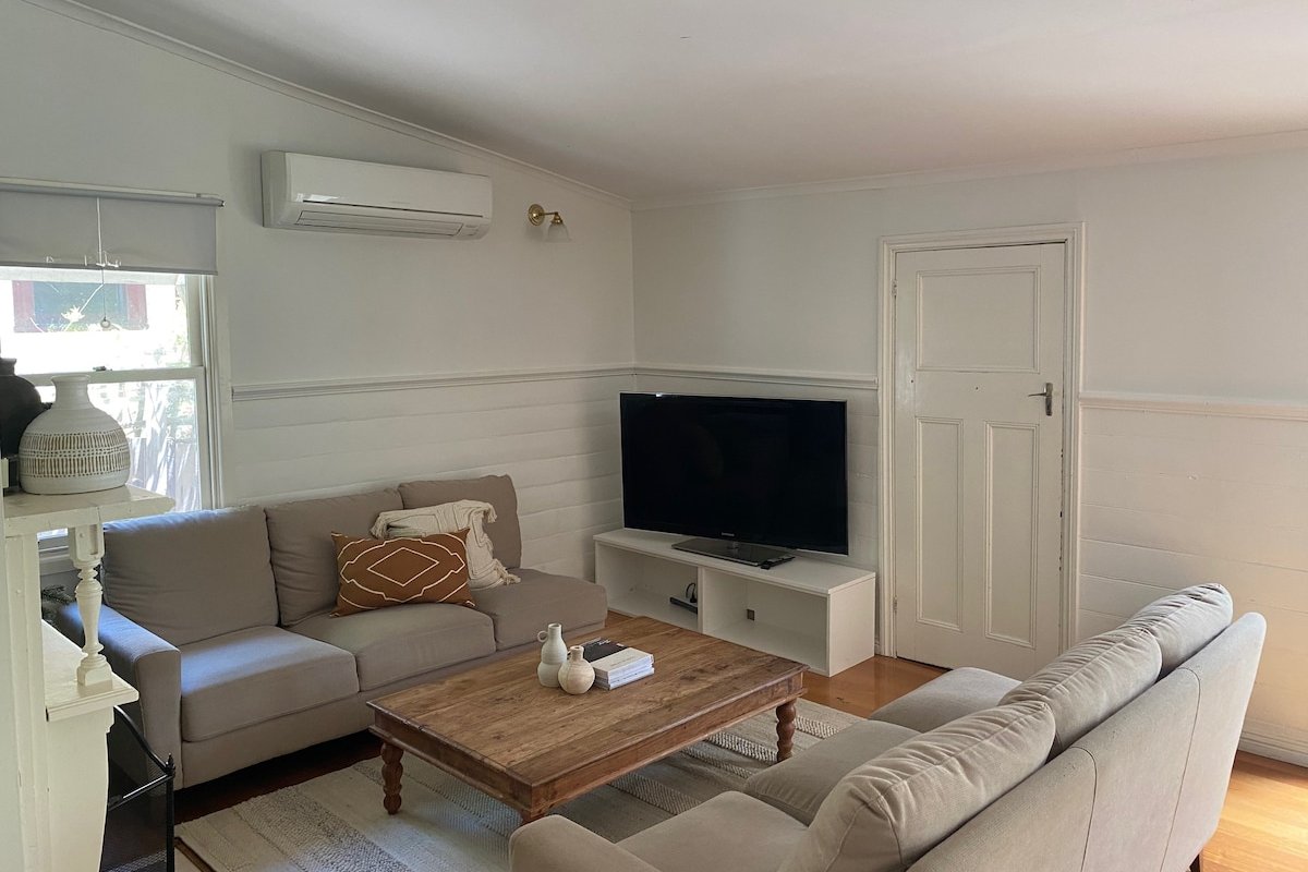 The Cottage in Healesville gallery image 3