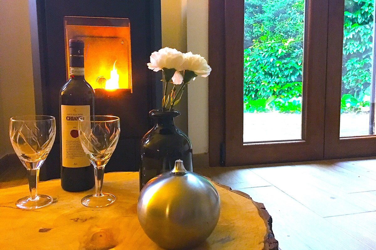 Exclusive house with airco: Wide view on Lake Iseo gallery image 4