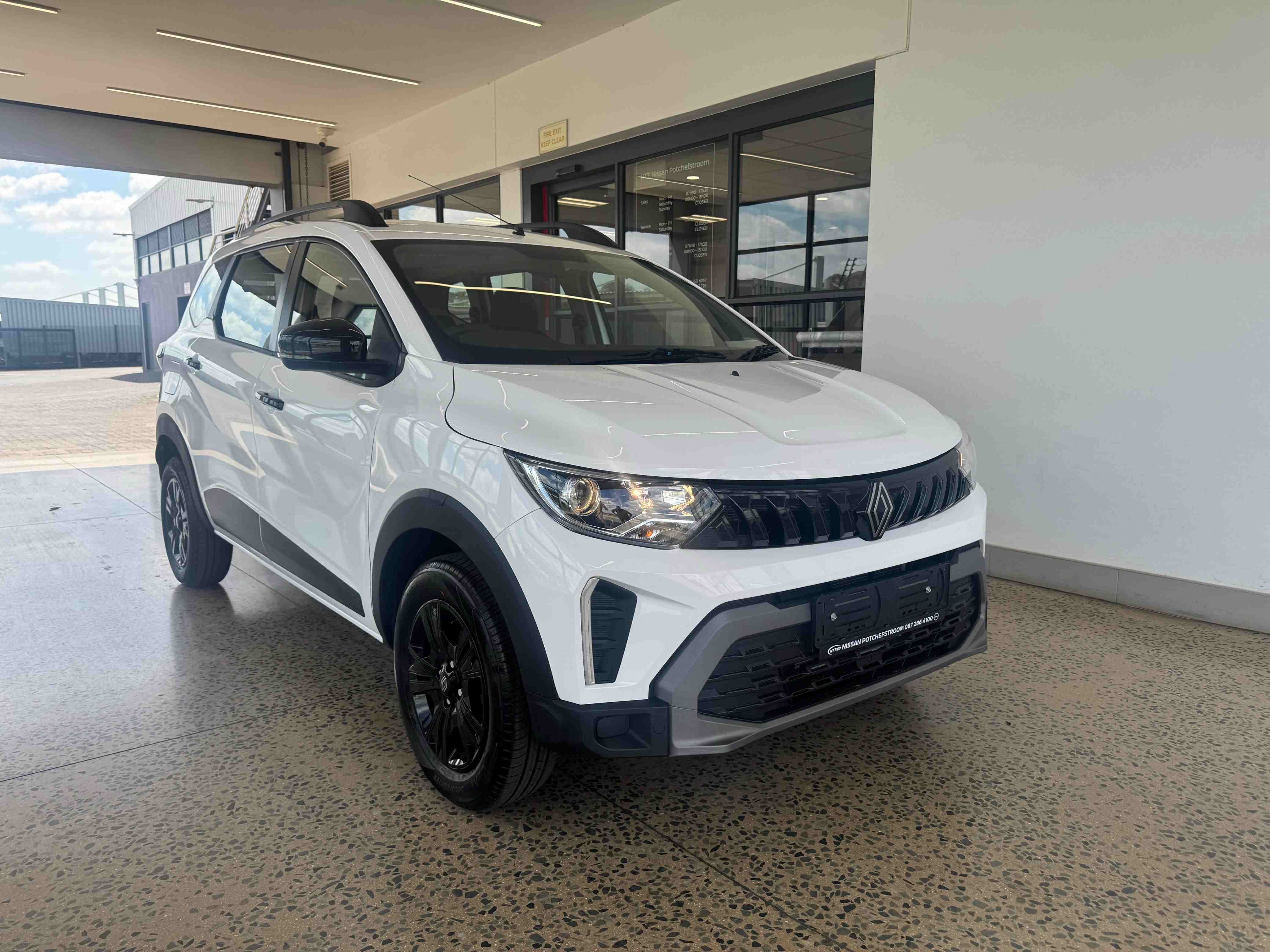 RENAULT TRIBER 1.0 TECHNO for Sale in South Africa