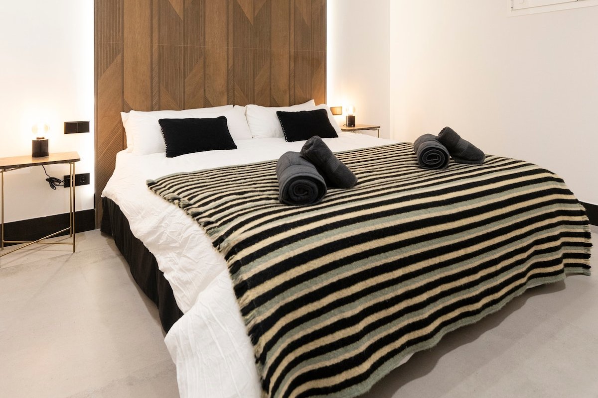 Amazing 4BD en SUITE by Madrid4You Apartments gallery image 3