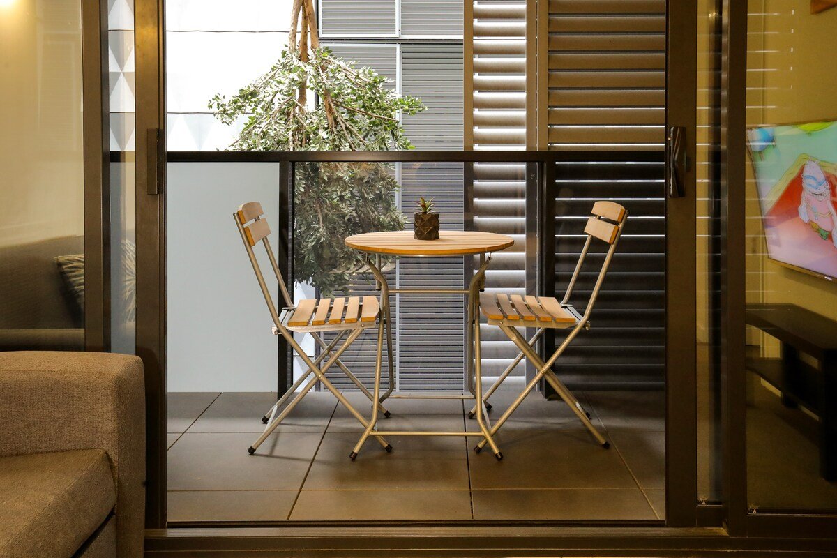 Location! Everything you need & walk to CBD gallery image 3