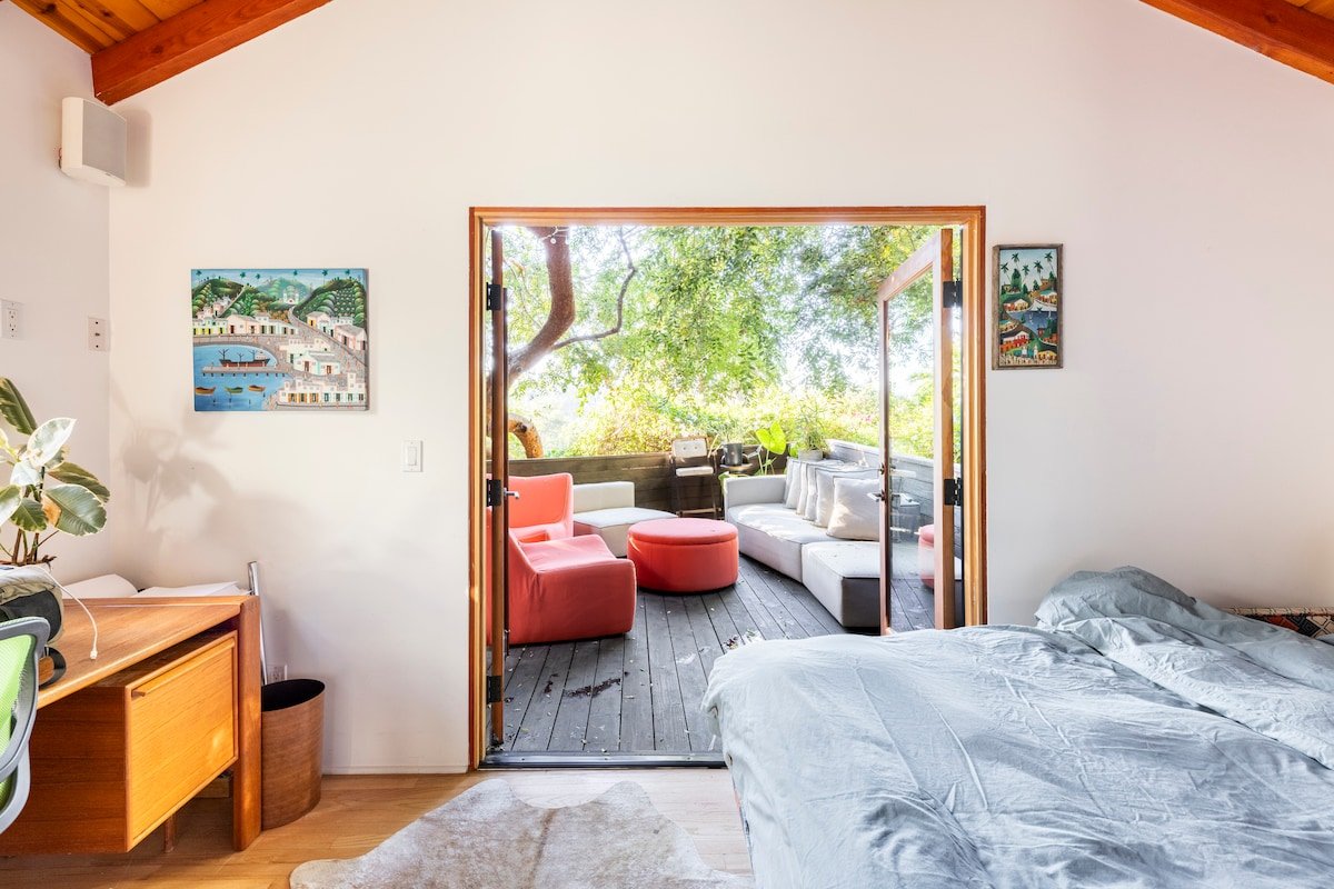 The Paradise Hot-Tub Treehouse gallery image 5