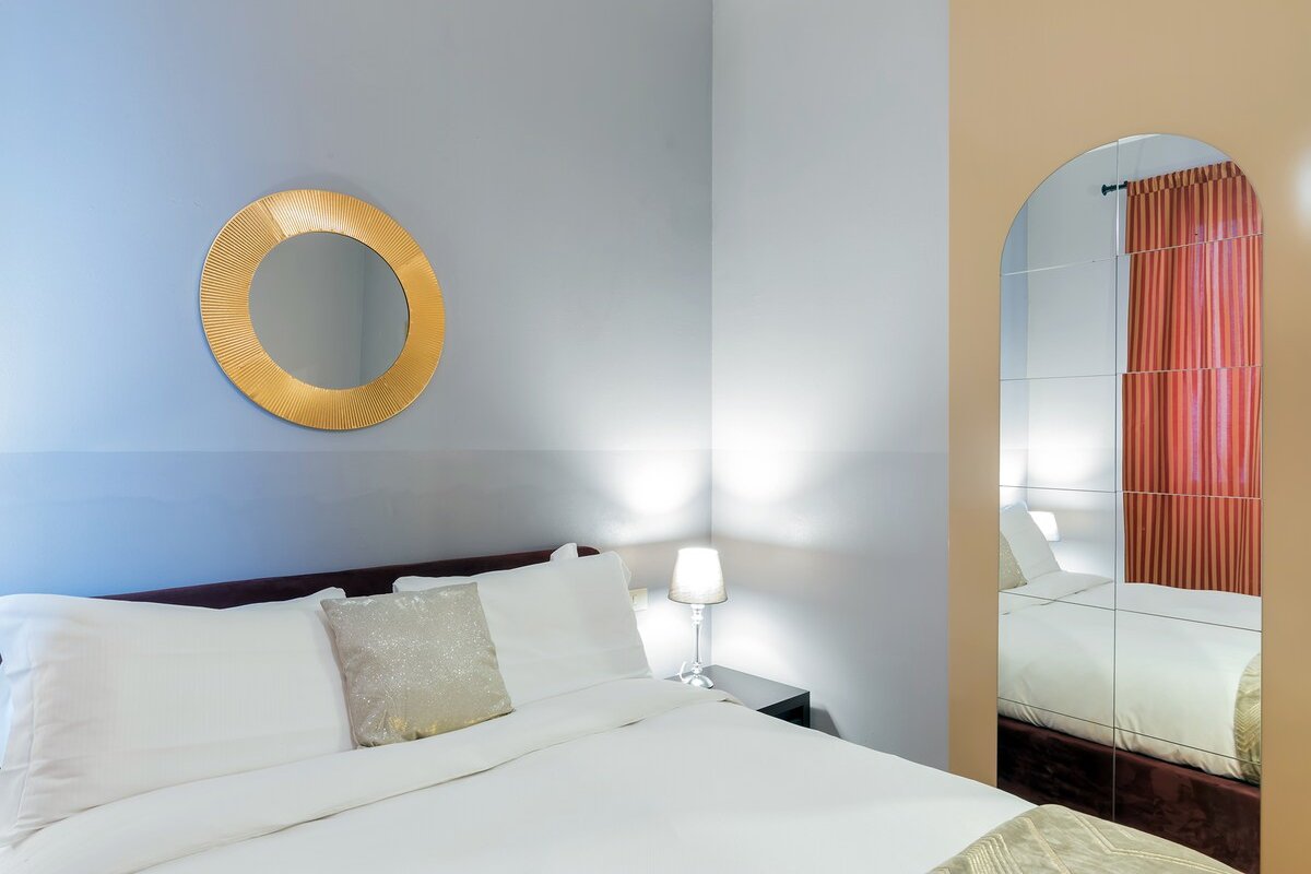 Lussuoso otto posti letto in Duomo gallery image 4