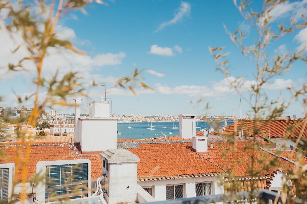 Beautiful Townhouse Roof Top Terrace & Sea View gallery image 4